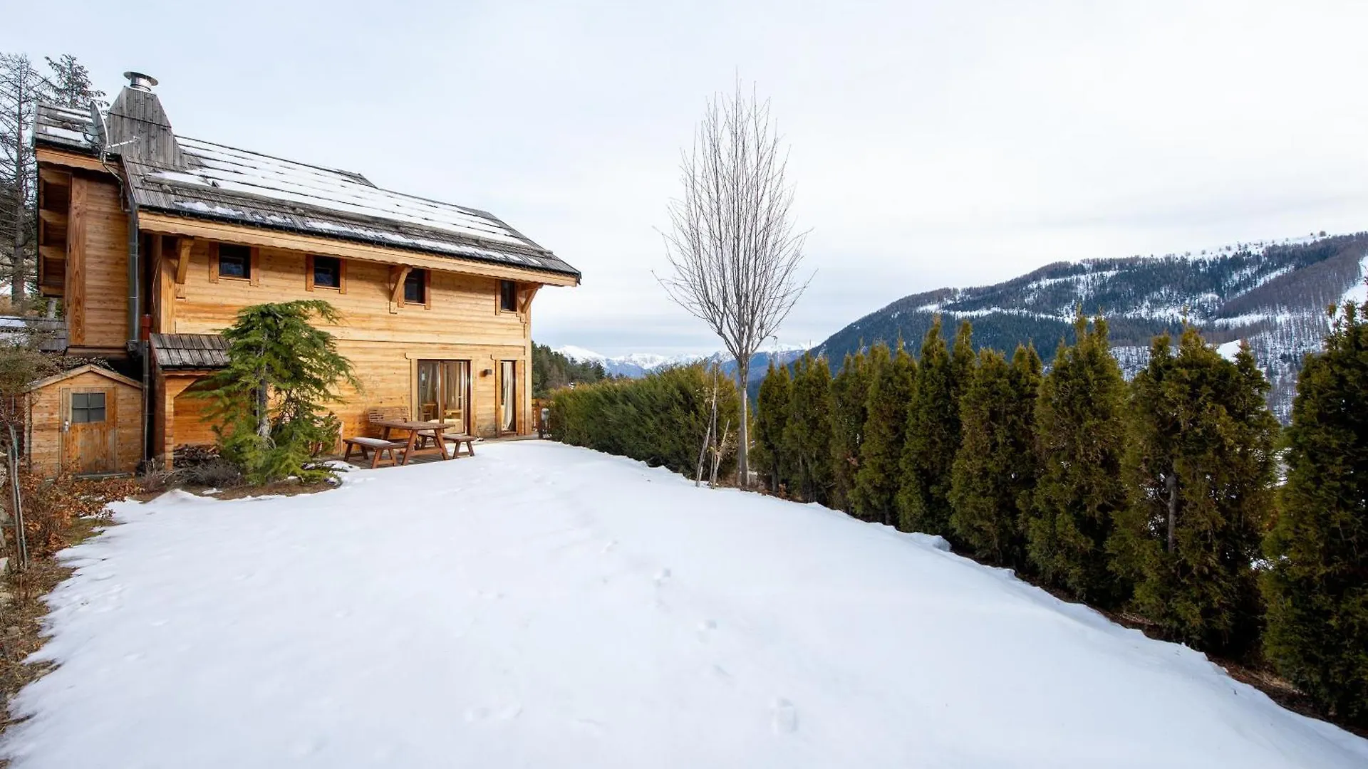 Holiday home Chalet Gemme - Magnifique Chalet Piscine Sauna Saint-Etienne-de-Tinee